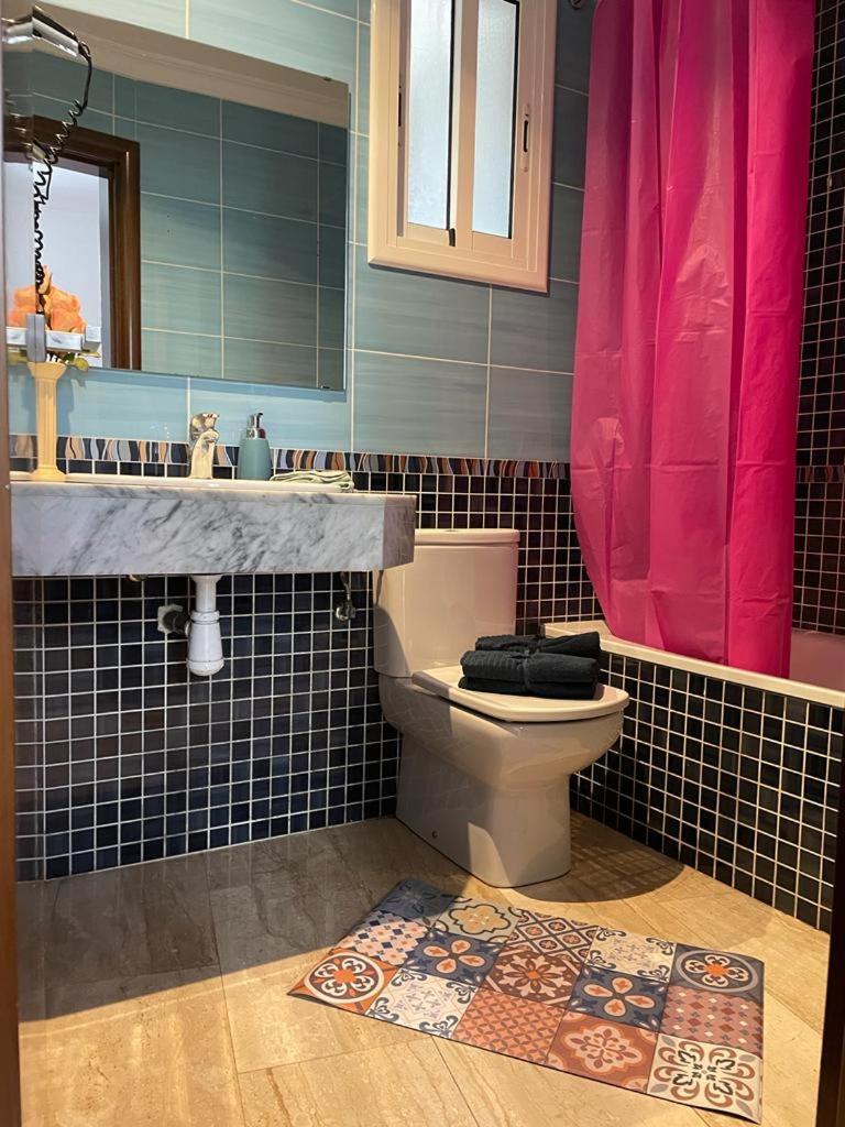 By La Rambla Rooms Βαρκελώνη Εξωτερικό φωτογραφία